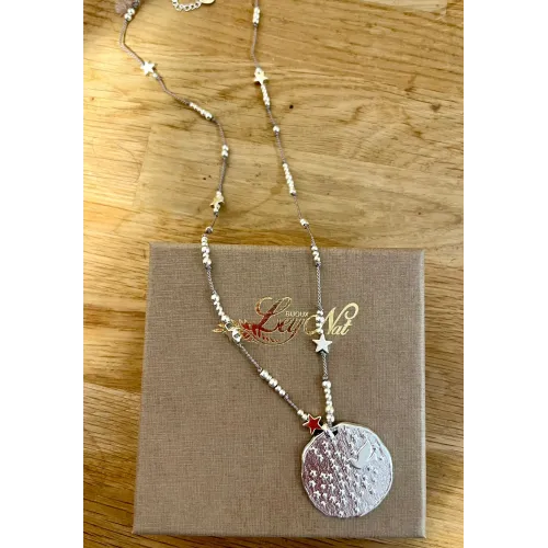 Médaille colombe fil de soie