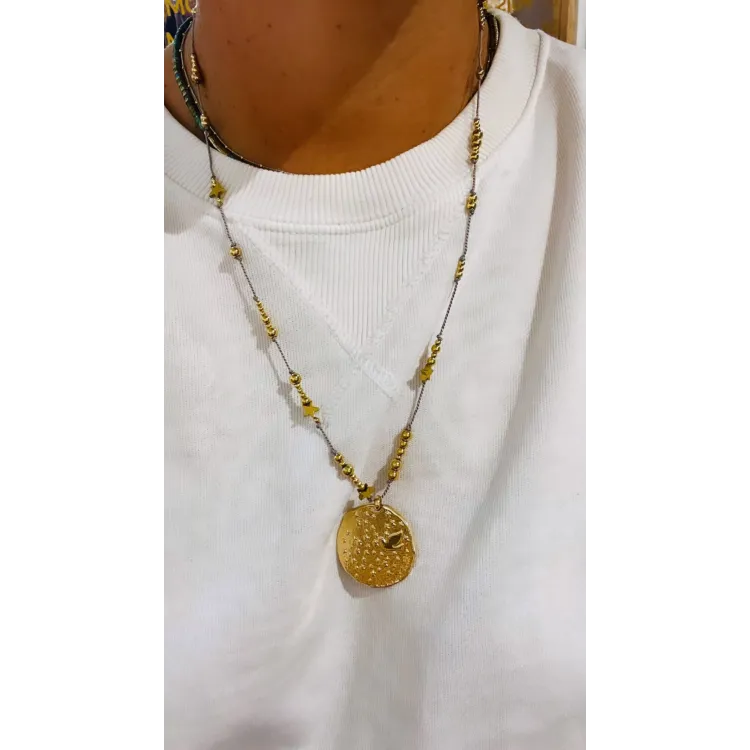 Médaille colombe fil de soie