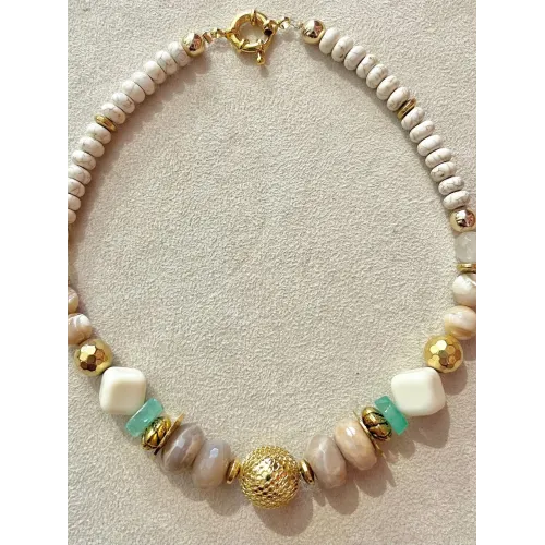 Collier Melrose